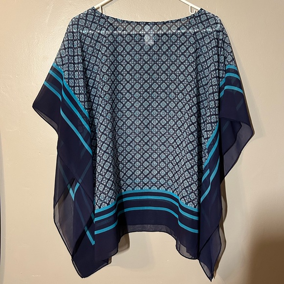 Talbots Sheer Poncho - Picture 4 of 4
